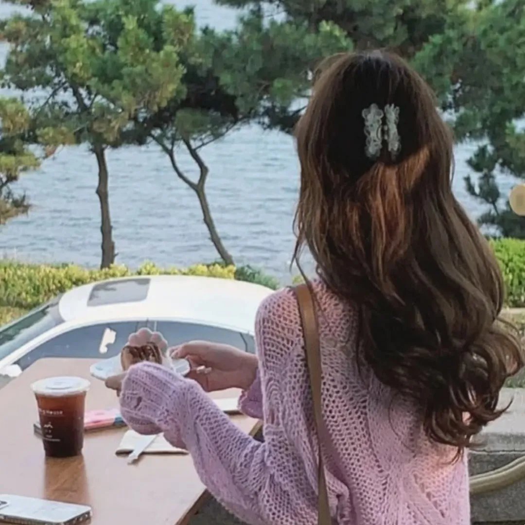后窗的女人